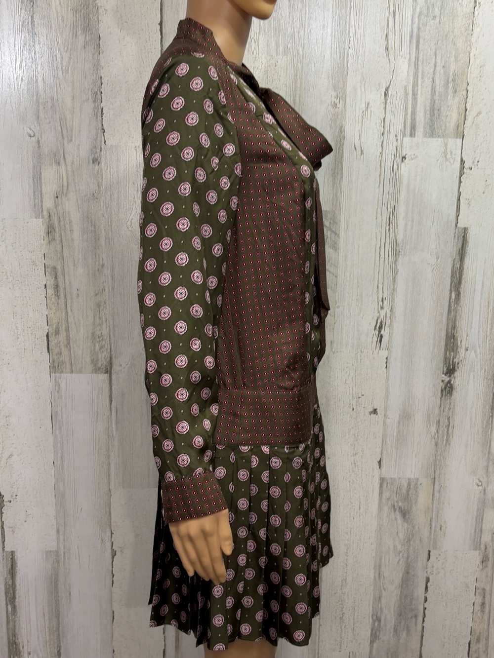 Banana Republic Foulard Silk Bow Dress‎ - Picture 10 of 13